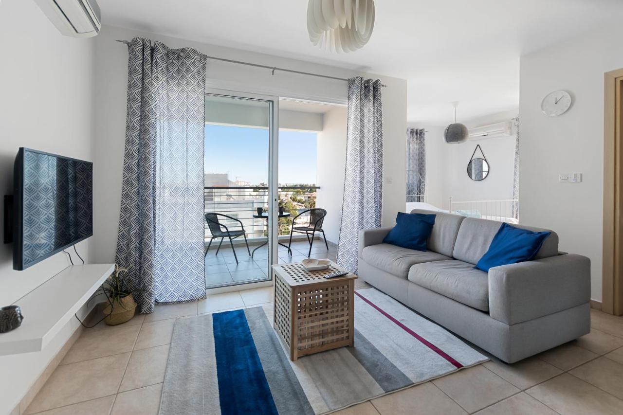 Glabur Stays - The Sunny Atelier - Nicosia City, Free Parking & Wifi, Welcomes You!!! Zewnętrze zdjęcie